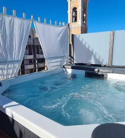 Terrazze Caracciolo Bed & Breakfast Pescara Bagian luar foto