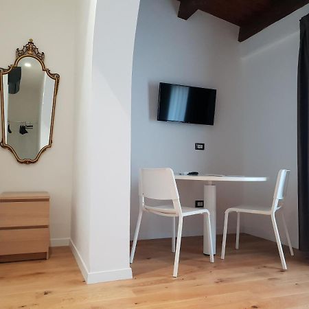 Terrazze Caracciolo Bed & Breakfast Pescara Bagian luar foto